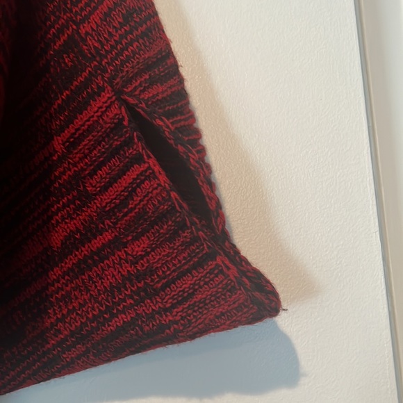 Moth red and black cape with inserts for arms XS - Picture 4 of 10